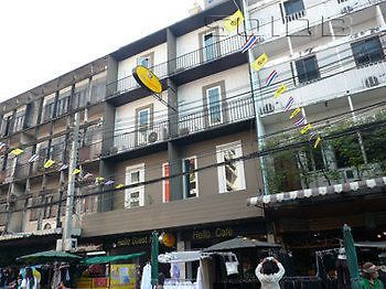 Hello Guest House Банкок Екстериор снимка