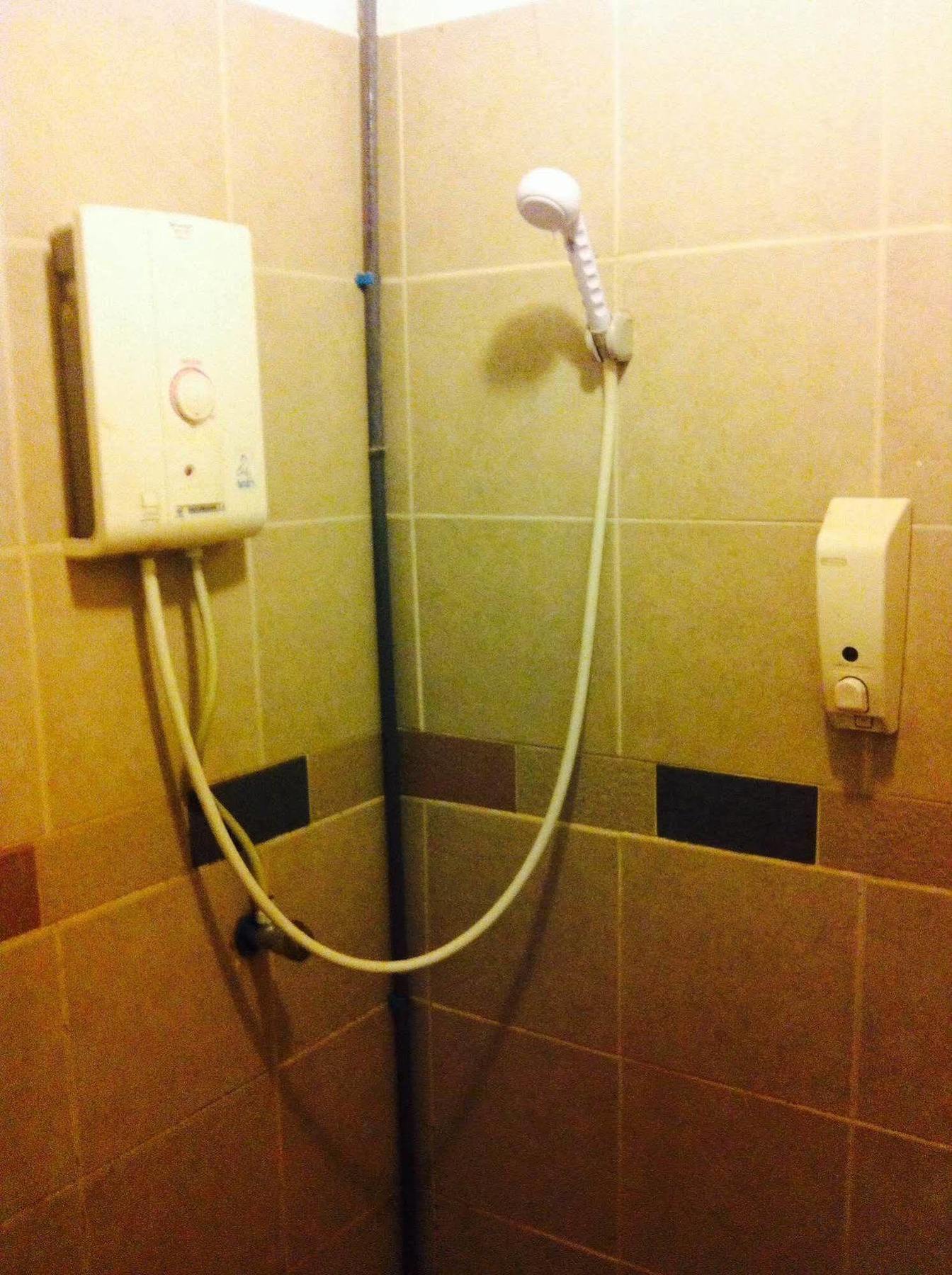Hello Guest House Банкок Екстериор снимка